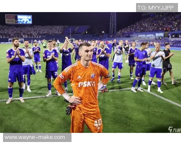 足球明星中谁是最强门将的争议与评选分析 足球明星中谁是最强门将的争议与评选分析